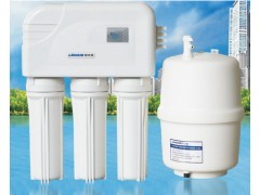 朗詩(shī)德凈水器 引領(lǐng)健康飲水新理念的現(xiàn)代飲水設(shè)備